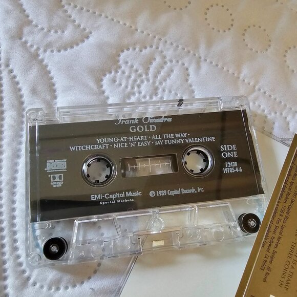 Frank Sinatra "Gold" Cassette Tape EMI-Capitol Music 1997 Vintage Collection - Picture 3 of 7